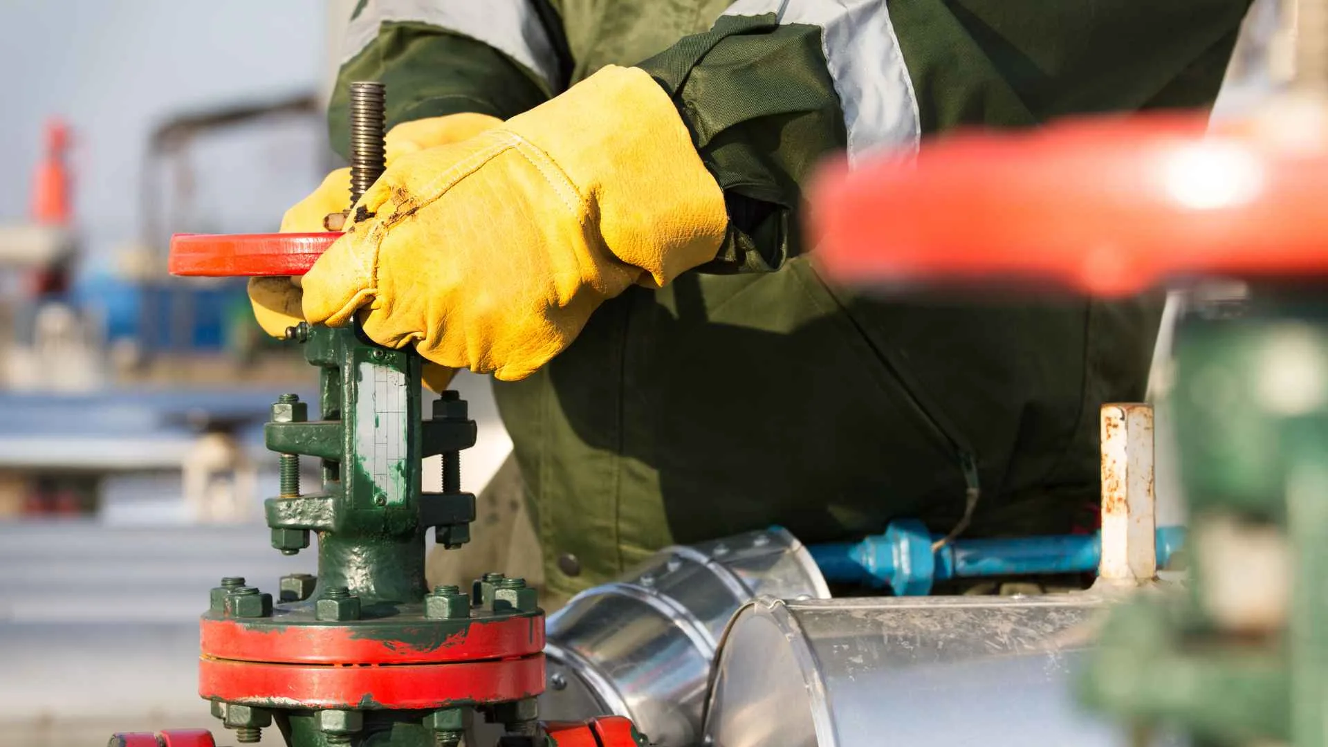 How to Remove Gas from Your Boat Fuel Tank: Stepwise Guide