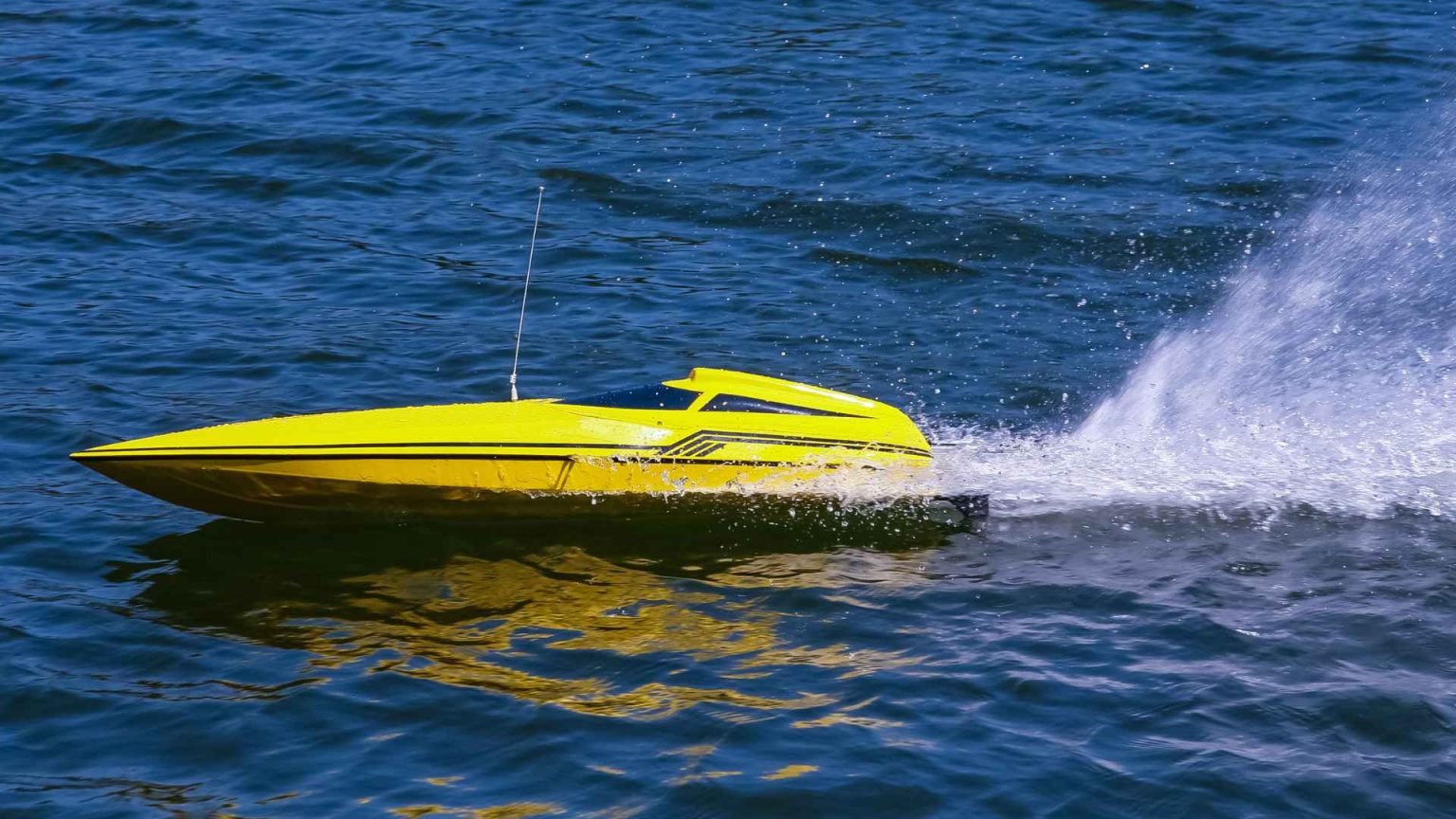 How Does Electricity Work on Boats? Marine Power Guide