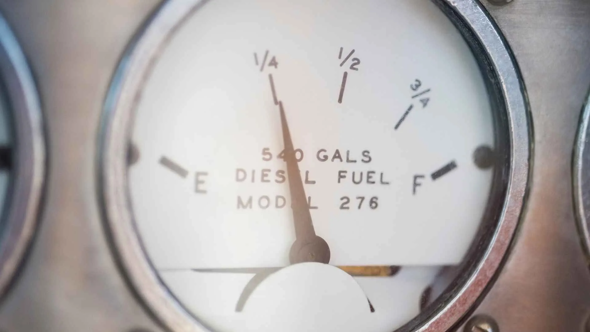 Boat Fuel Gauge Reading Full When Empty: Troubleshoot Guide boat fuel gauge reads full when empty