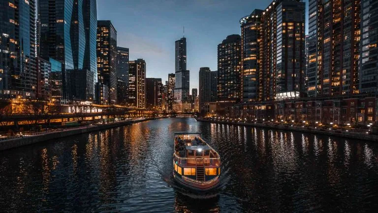 Legal Requirements for Boat Lighting and Navigation: Guide