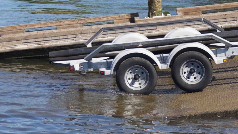 10 Steps to Properly Trailer a Boat and Launch It at a Ramp