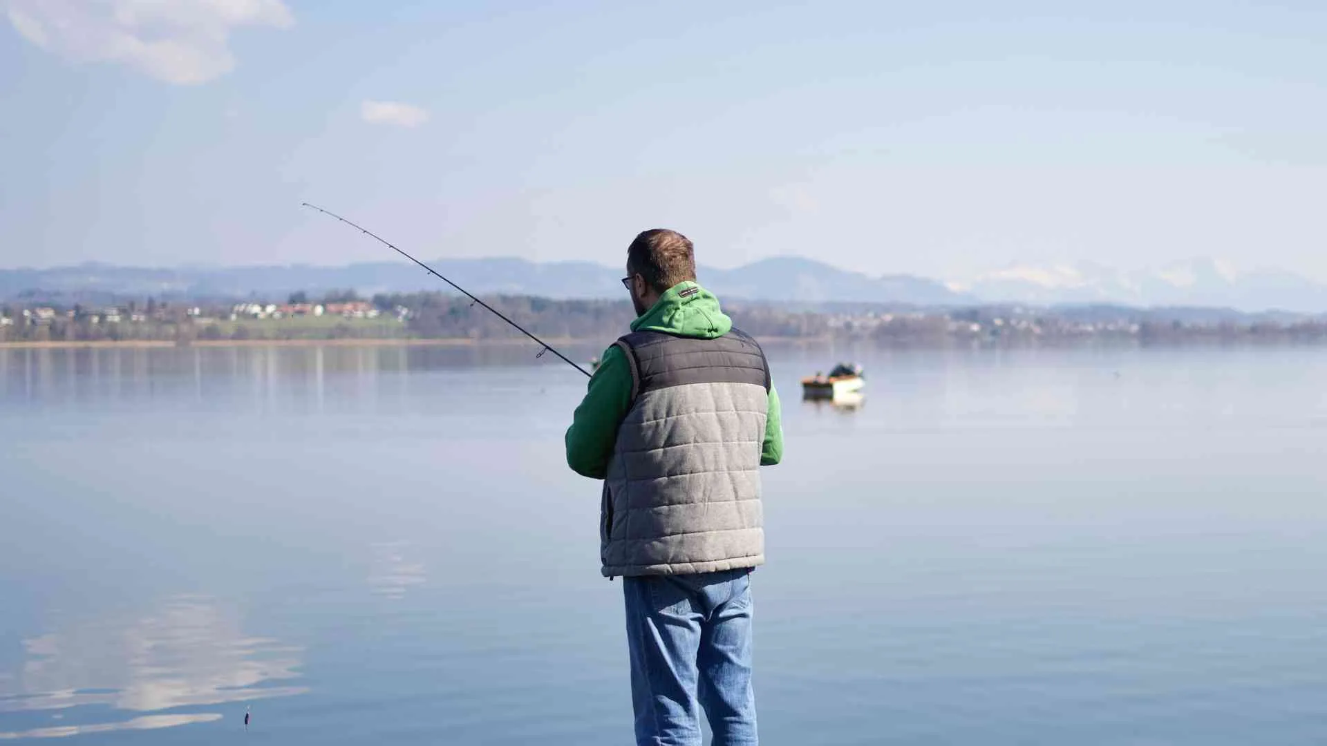6 Lesser-Known Fishing Techniques for Boat Anglers: Guide What are some lesser-known fishing techniques that work well from boats