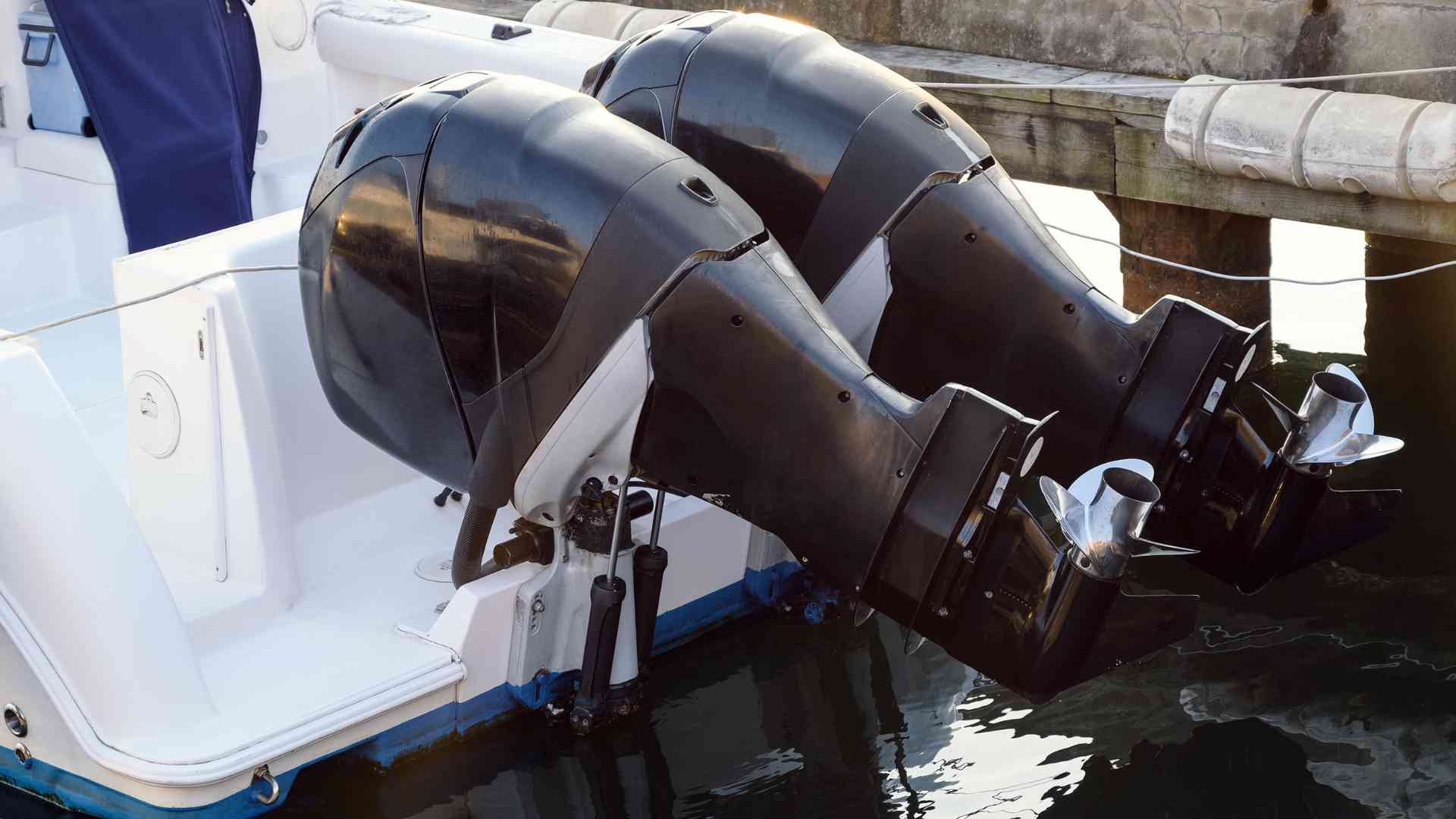 How To Change The Lower Unit Oil On An Outboard Motor?