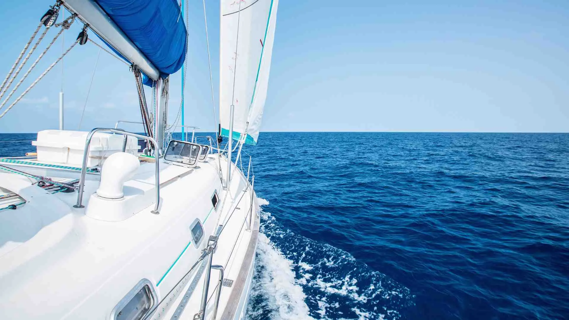 Principles of Tide and Current Navigation While Boating