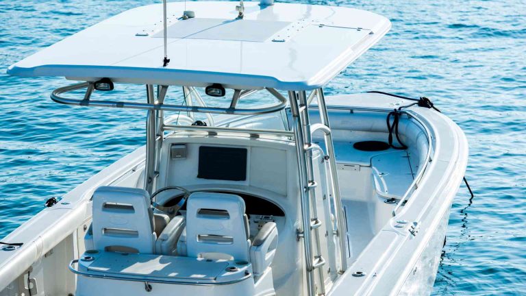 What Does Dry Weight Mean on a Boat? Guide