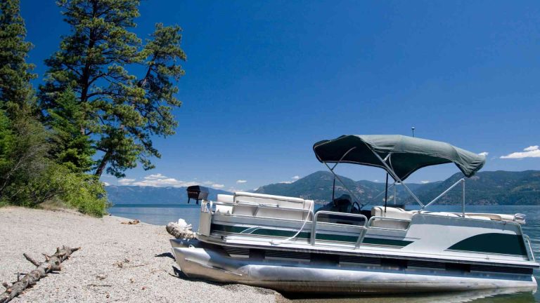 Benefits of Using a Bimini Top for Sun Protection on a Boat