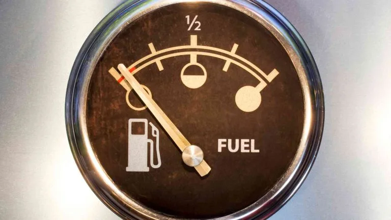 What Are the Symptoms of Fuel Tank Vent Blockage?