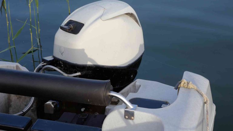 Suzuki vs Yamaha Outboards – Which Is Better to Choose?