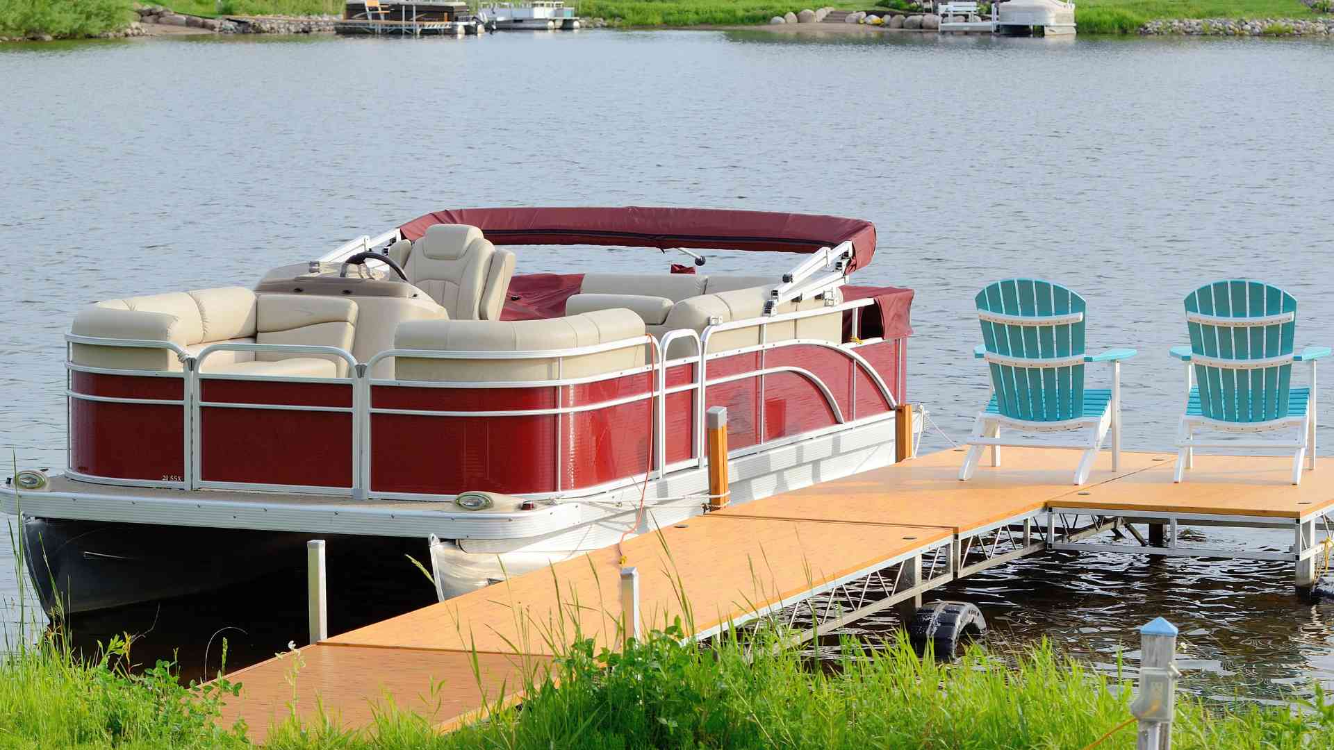 Pontoon Boat with Inboard Motor: Pros and Cons pontoon boat with inboard motor