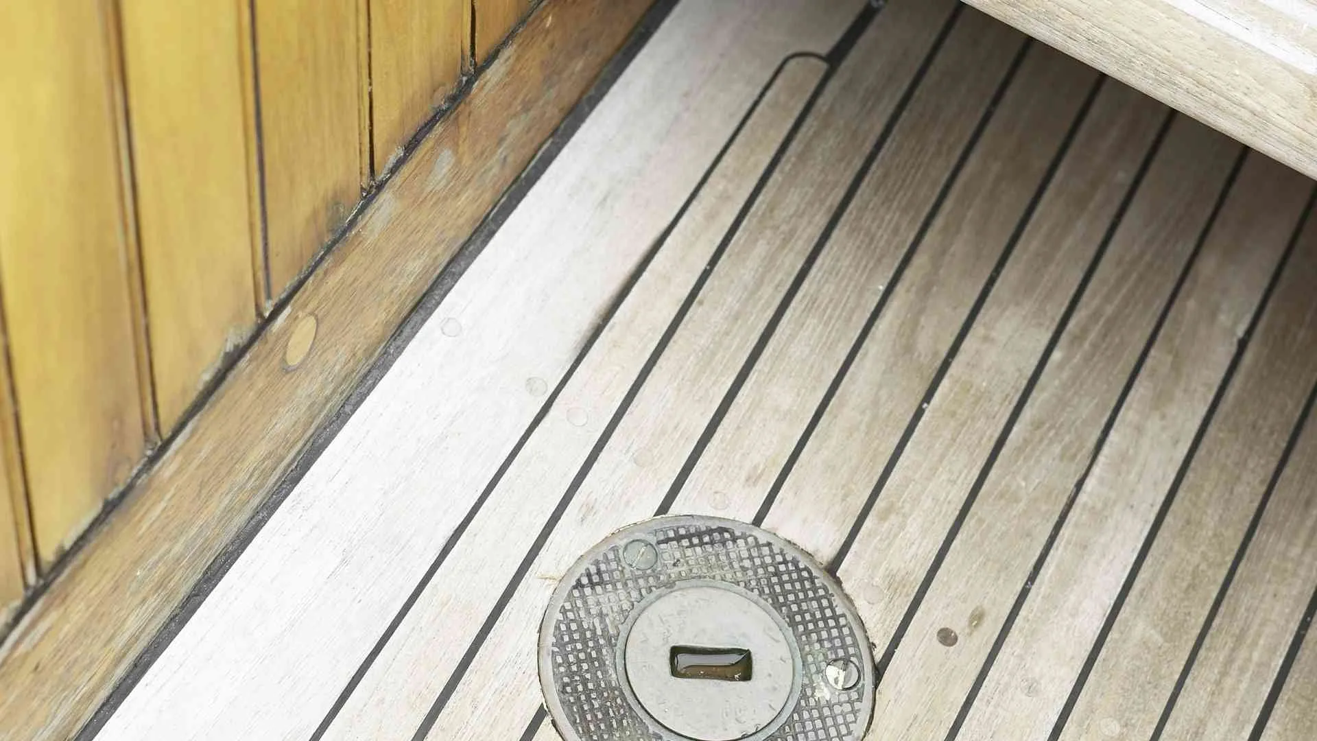 Creative Jon Boat Floor Ideas: Enhancing Comfort jon boat floor ideas