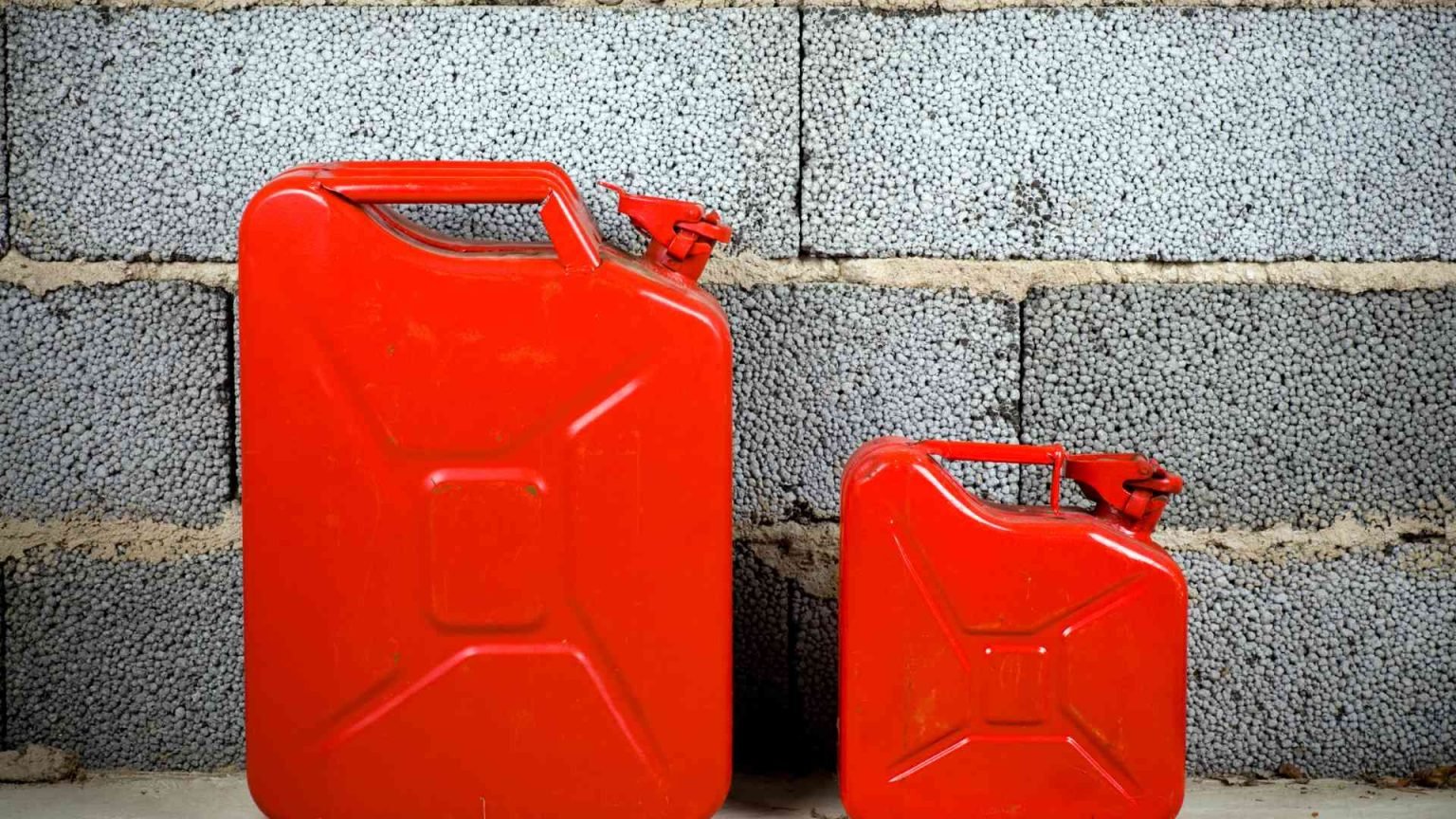 What Are the Symptoms of Fuel Tank Vent Blockage?