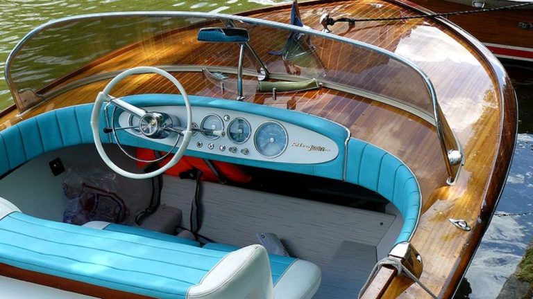 10 Custom Boat Upholstery Ideas to Increase Look