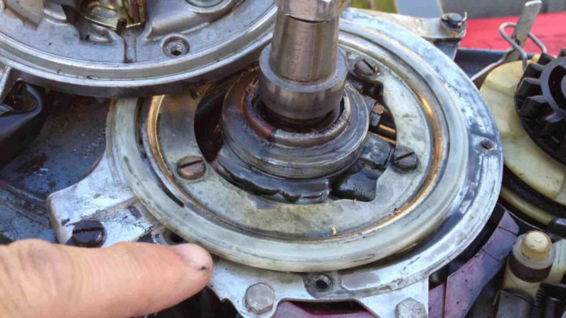 What Happens If Timing Is Off in an Outboard Motor