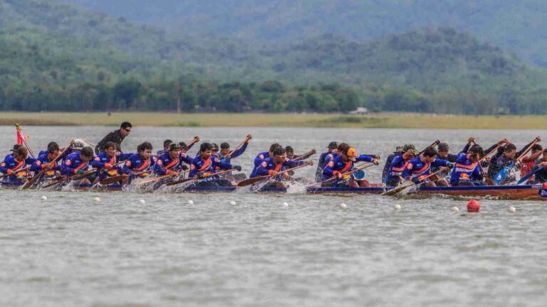 Oars Aplenty: A Guide to the Thrilling World of Boat Races