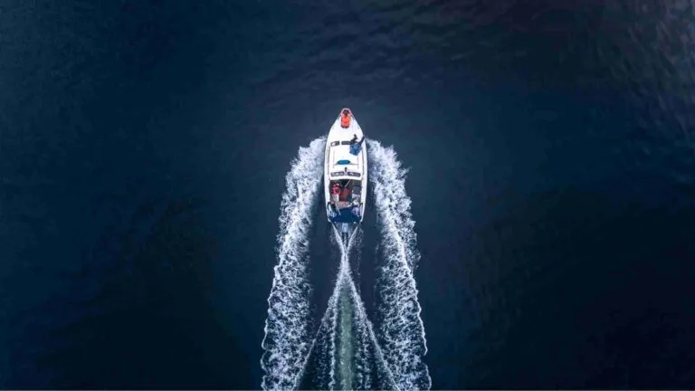 Boat Dealer Software: Steering Dealership to Success