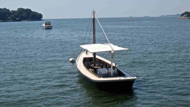 Boat Cover Repair: Don’t Let a Leak Sink Your Boat