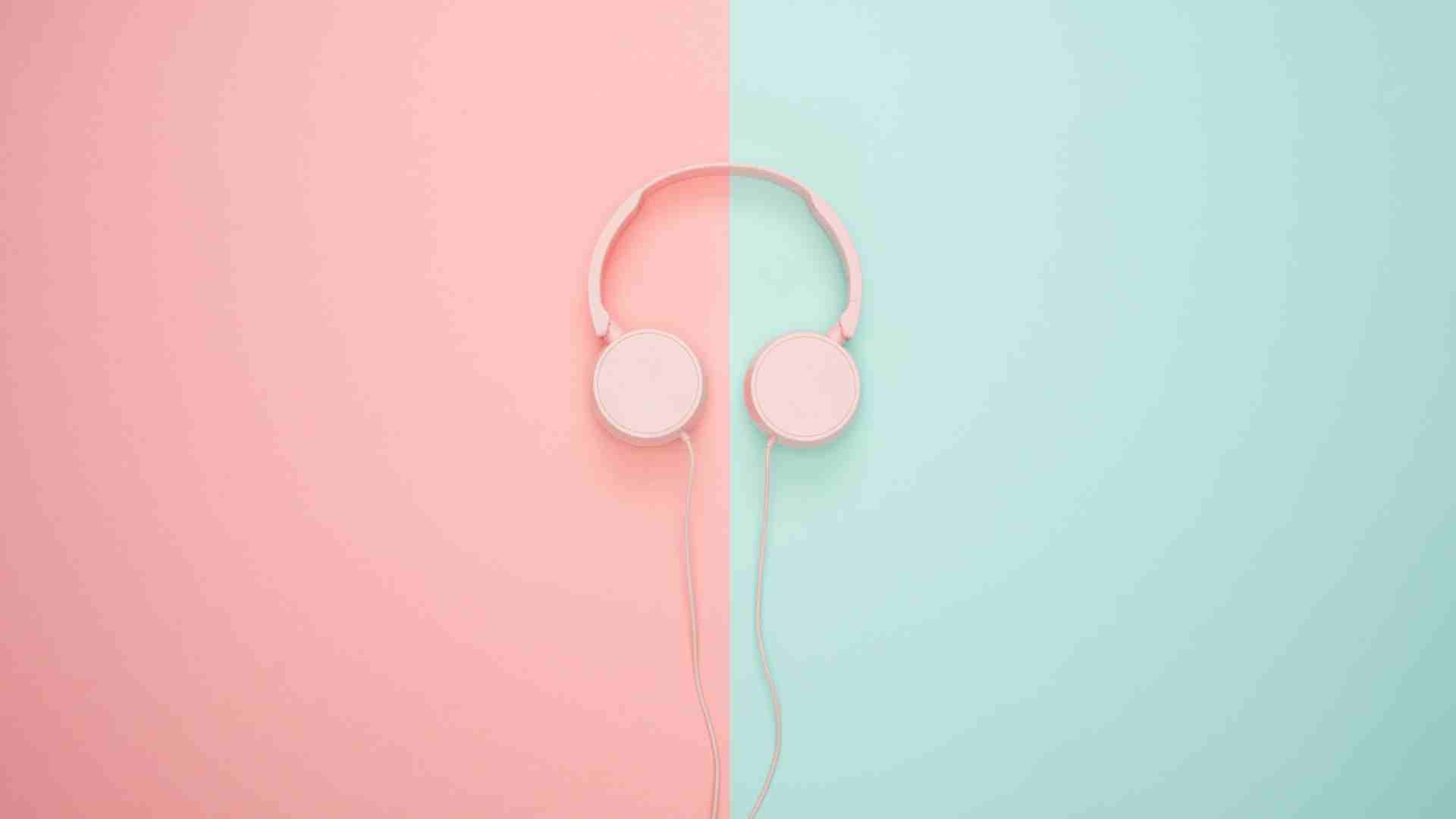 Boat Headphones: Keeping the Beat While You Float