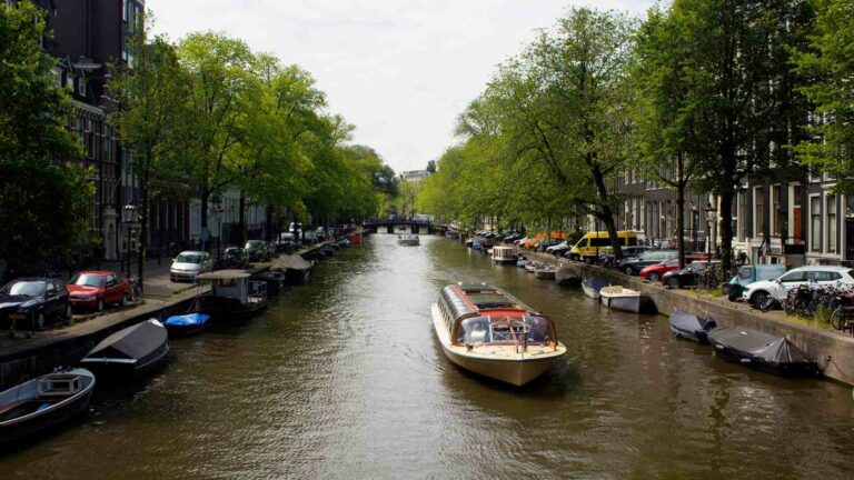 Amsterdam Boat Cruises: Unveiling Amsterdam’s Beauty