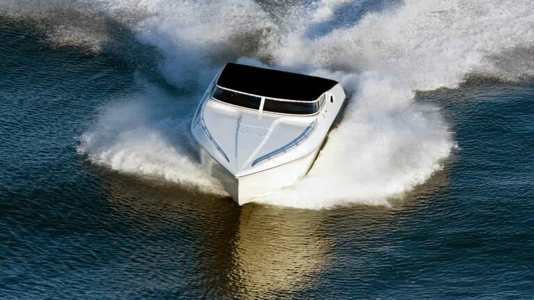 Best Cruising Boats Under 40 Feet: Guide