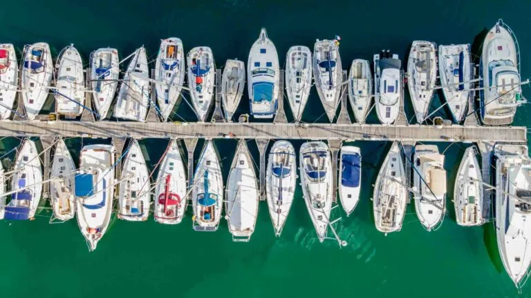 16′ Pontoon Boats for Sale: Guide