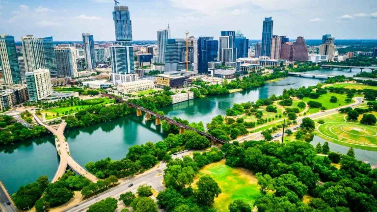 Pontoon Boats for Sale in Austin, Texas: Guide