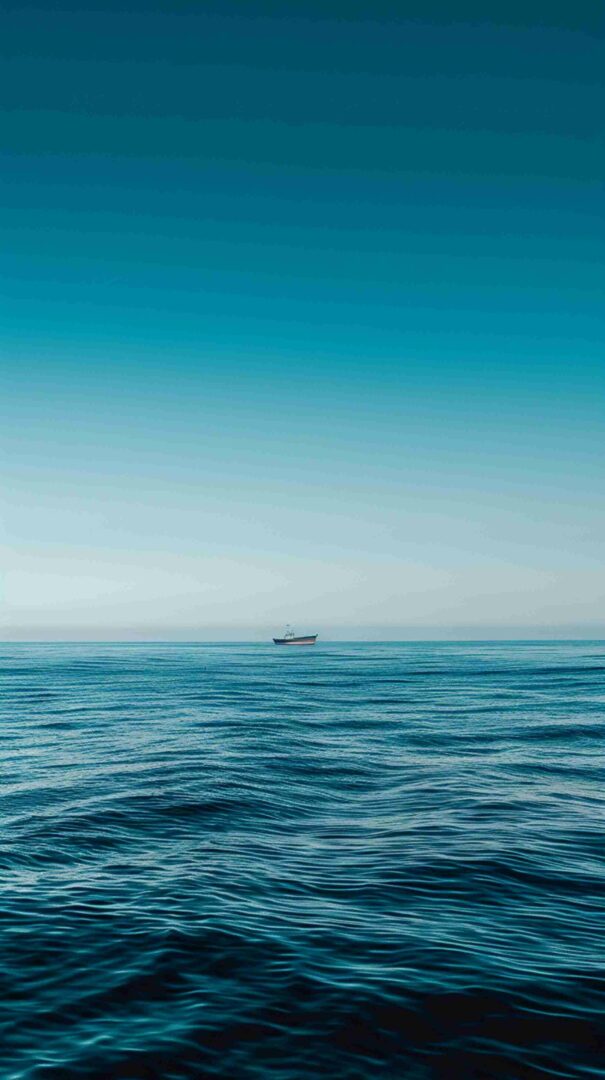 Photo of a Boat 4K HD Wallpaper Photo of a Boat 4K HD Wallpaper