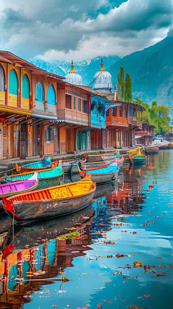 Houseboat Kashmir Pictures 4K HD Wallpapers Houseboat Kashmir Pictures 4K HD Wallpapers