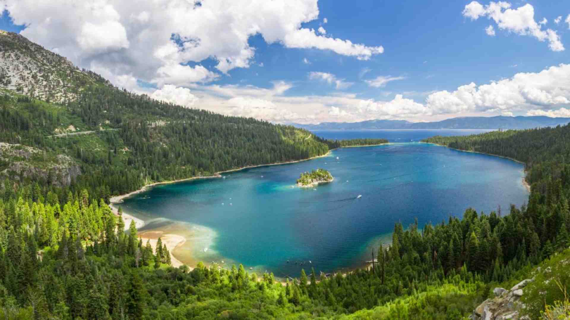 Lakes Appreciation Month: 10 Best Lakes to Visit by Boat