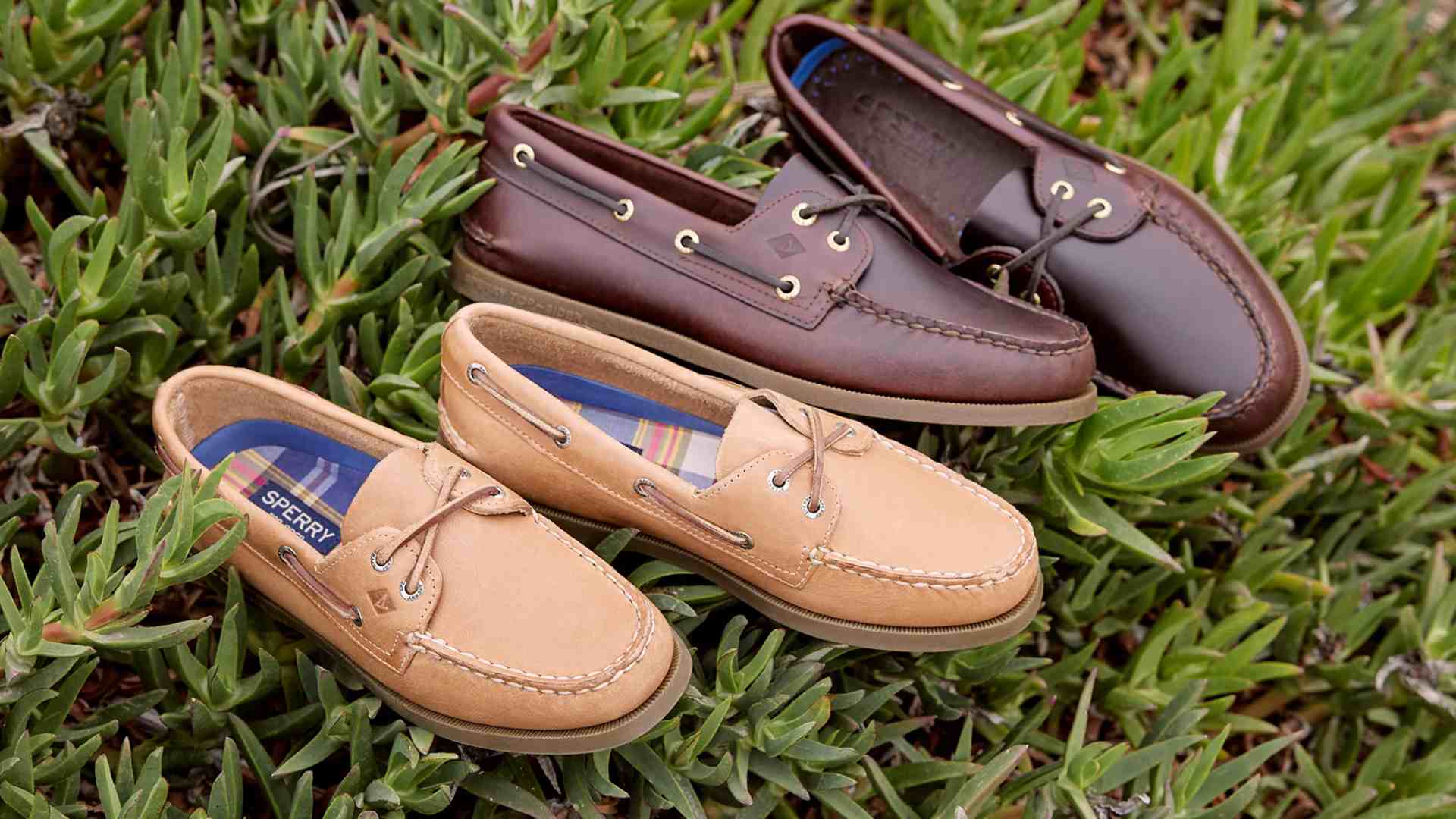 8 Best Boating Shoes to Wear this Summer