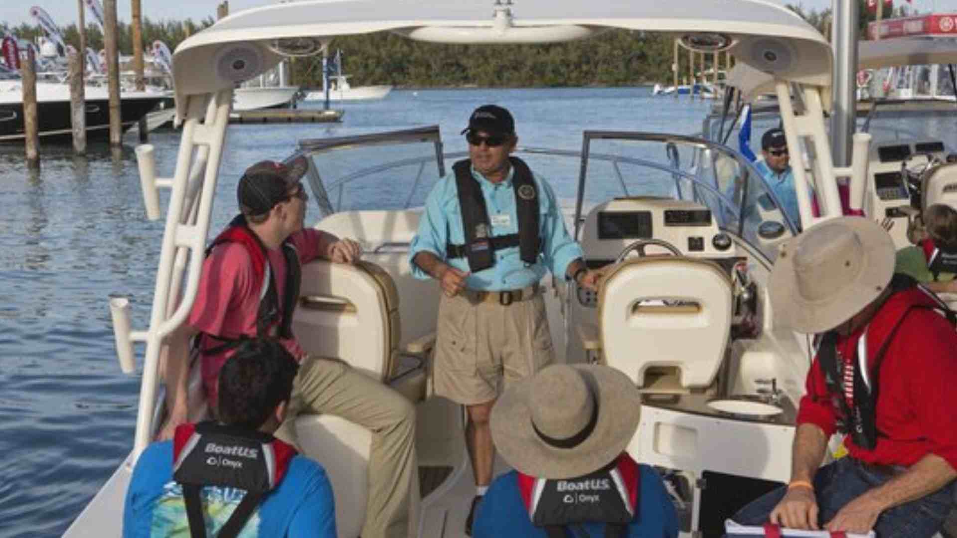 Four Reasons to Sign Up for Boating Lessons (And Where to Find Them)