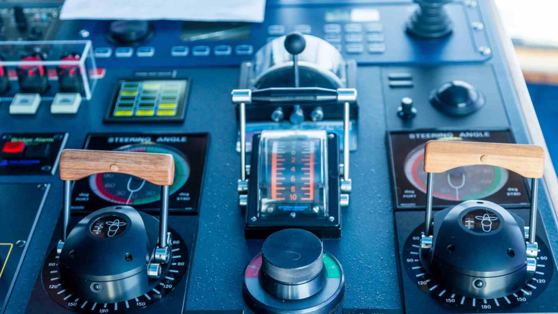Basic Boat Electronics for Beginners: A Comprehensive Guide