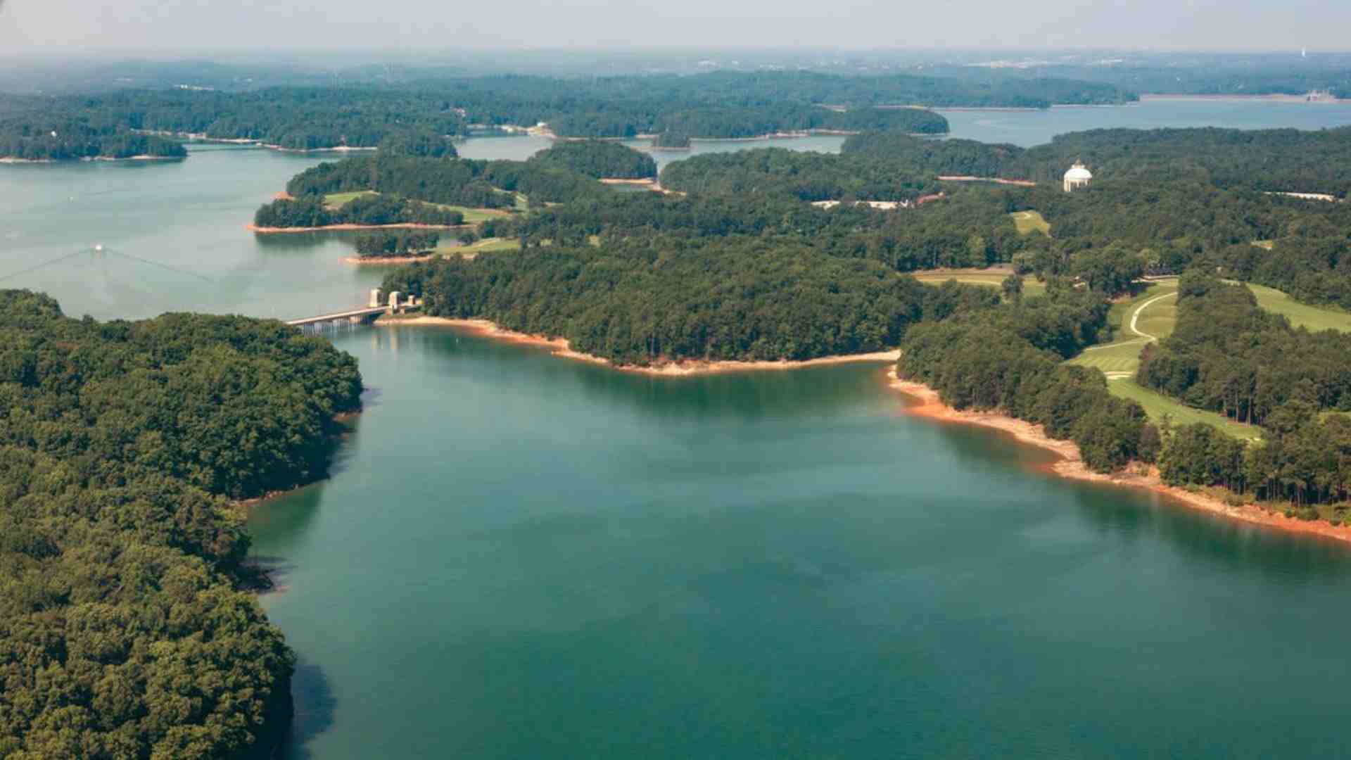 7 Most Haunted Places in America to Go Boating