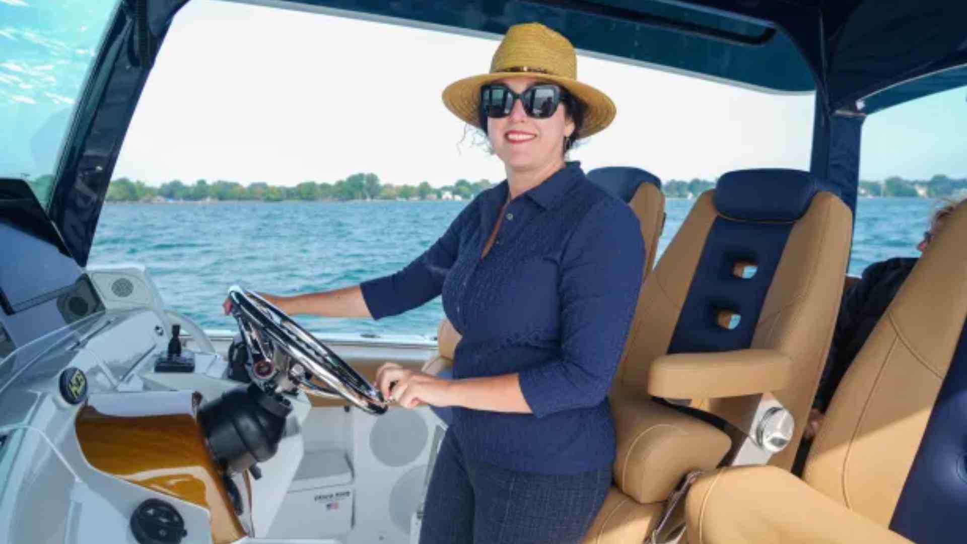 Women in Boating: Ladies Take the Helm