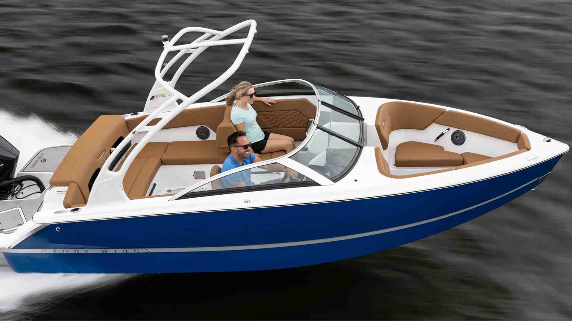 Pontoon vs. Bowrider: Which Boat is Right for You?