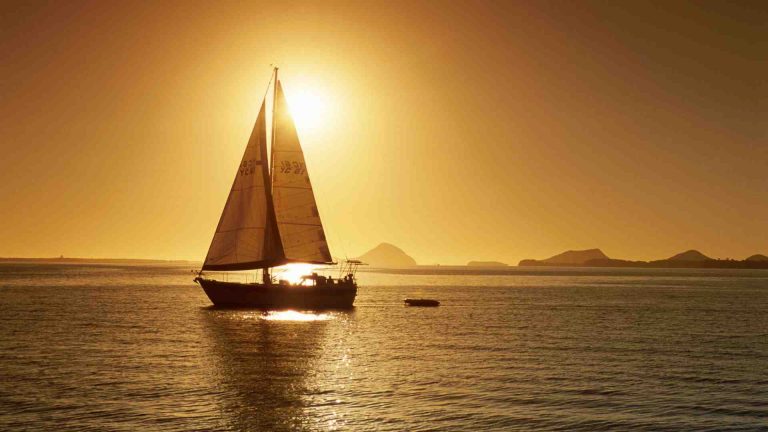 Make Your Sailing Dream a Reality Today