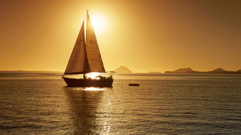 The Cost of Sailing Around the World: I’ve Done It