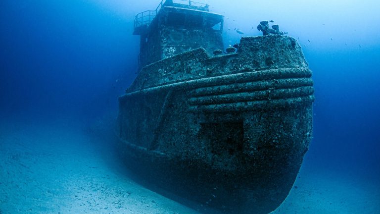 The Average Recovery Cost of a Sunken Boat