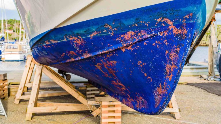 Sailboat Keel Types: Illustrated Guide (Bilge, Fin, Full)