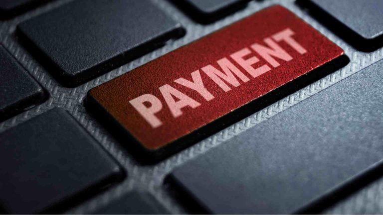 What Is the Best Form of Payment When Selling a Boat?