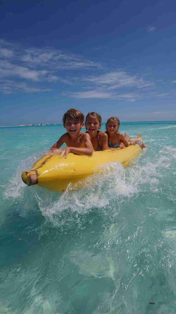 Banana Ride Wallpapers 4K HD Images - boatsgeek